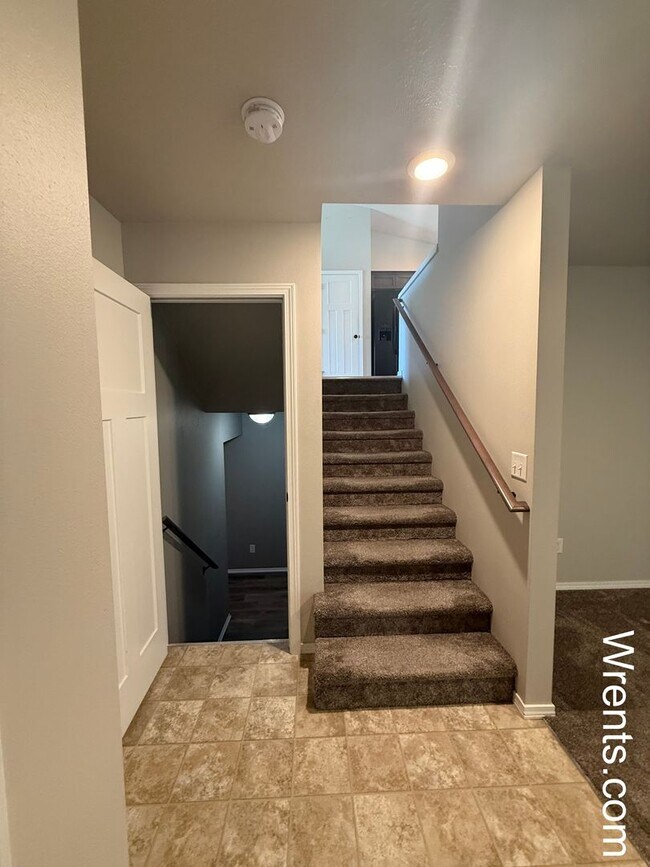 Building Photo - Beautiful Newer Home in Greenacres - Centr...