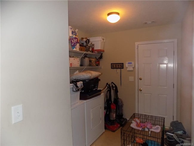 Building Photo - 114 Turnberry Ct