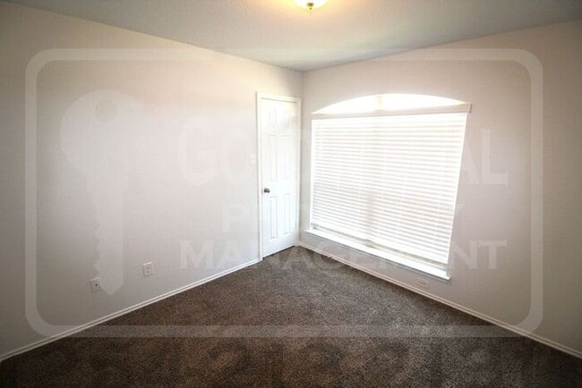 Building Photo - 1003 Torino St