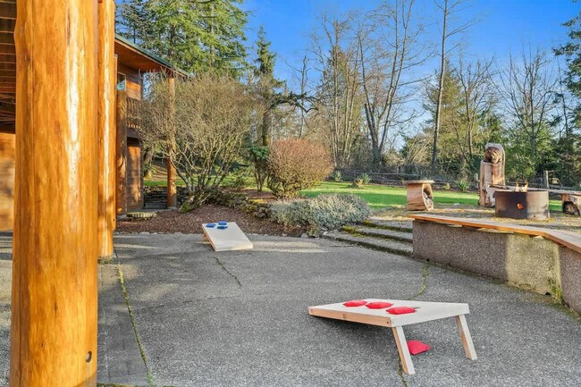 Building Photo - 7755 Cully Ln