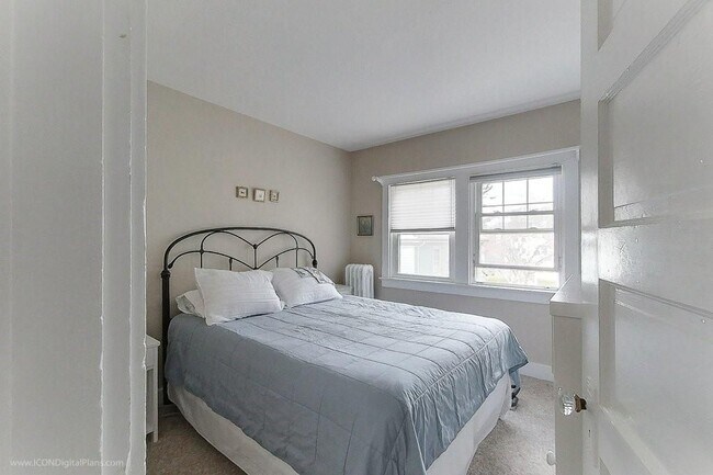 Building Photo - 51 Powel Ave