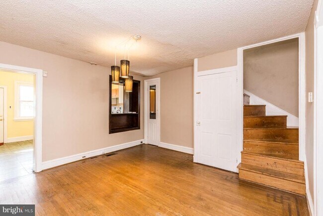 Building Photo - 161 Cotton St