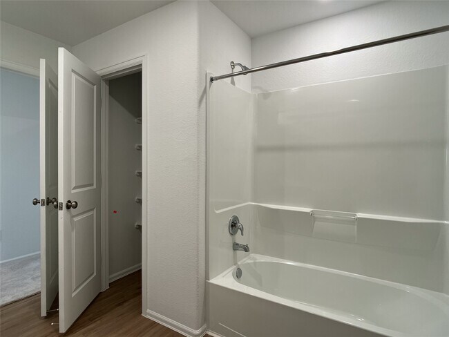 Building Photo - 24019 Steep Climb Dr