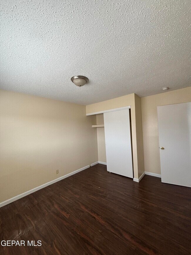Building Photo - 1601 N El Paso St