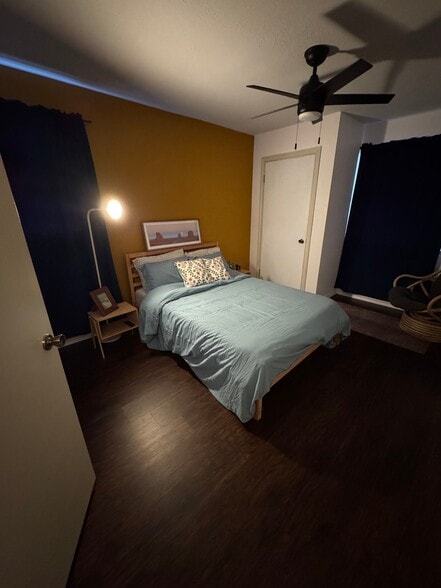 Building Photo - 810 Cornish Oak Ct