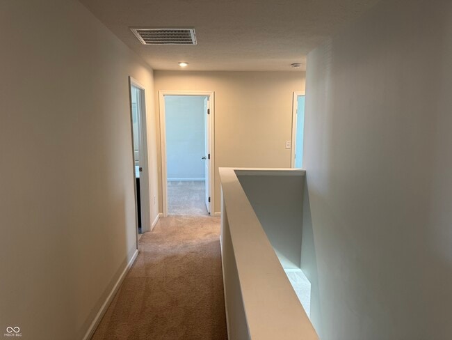 Building Photo - 204 Dietz Dr