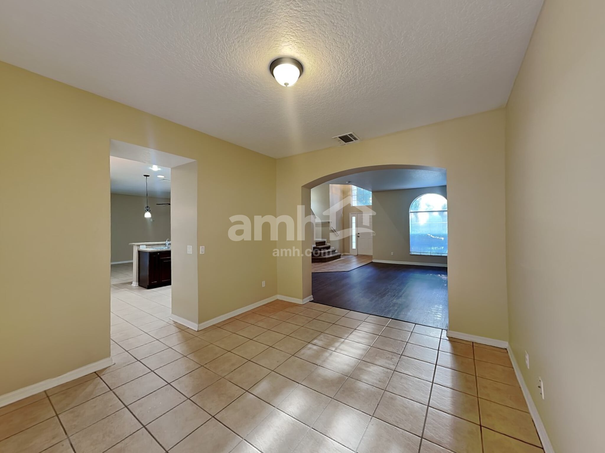 Building Photo - 2065 Home Again Rd