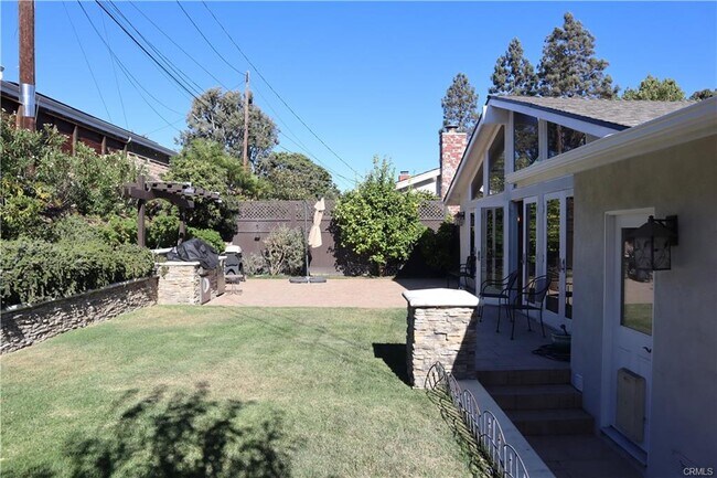 Building Photo - 5313 Calle de Arboles