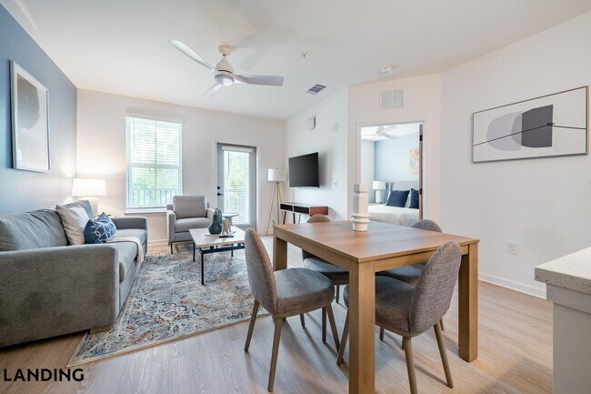 Building Photo - 100 Wilton Cir