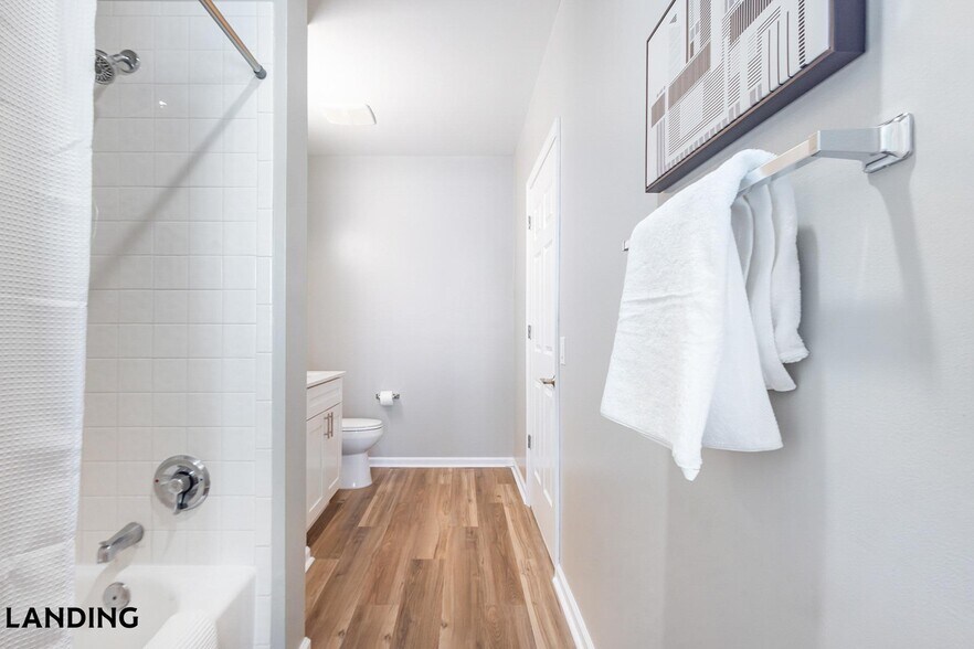 Building Photo - 100 River Park Dr