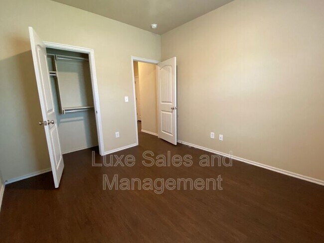 Building Photo - 11207 NW 114th St