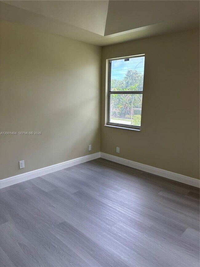 Building Photo - 5450 NW 94th Terrace