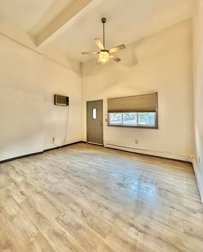 Building Photo - 215 Avenue B