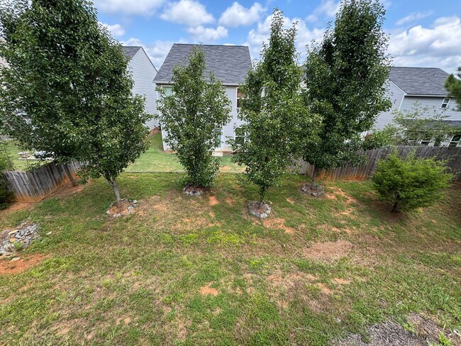 Building Photo - Cozy 2/2 House in Cartersville- $1,695