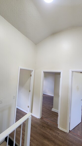 Building Photo - 2101 N Ball Ave