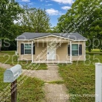 Building Photo - 115 Lyle Dr
