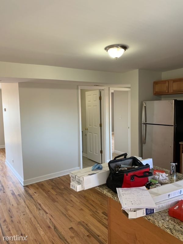 Building Photo - 2 br, 2 bath Apartment - 6414 N RIDGE BLVD