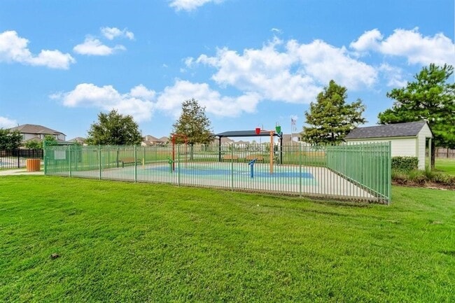 Building Photo - 21559 Kings Bend Dr