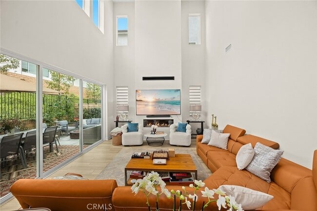 Building Photo - 478 Sycamore Dr