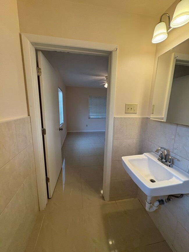 Building Photo - Charming 3 bed, 2 bath home, in Altamonte ...