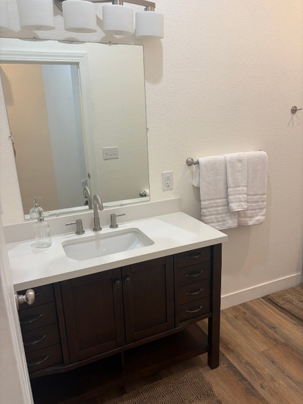 Building Photo - 3518 S Quincy Rd