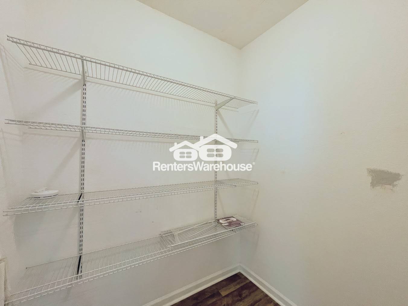 Building Photo - 1900 County St