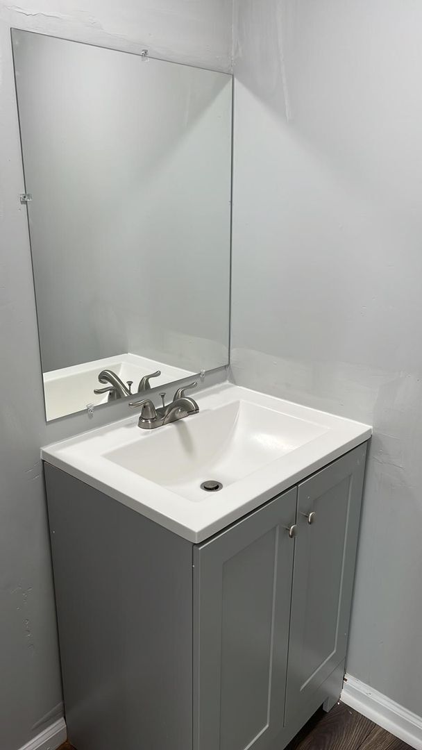 Building Photo - Newly Remodeled 2Bed/2.5Bath Townhome For Lease in Austell