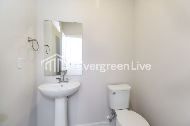 Building Photo - 561 Mountain Vw Dr