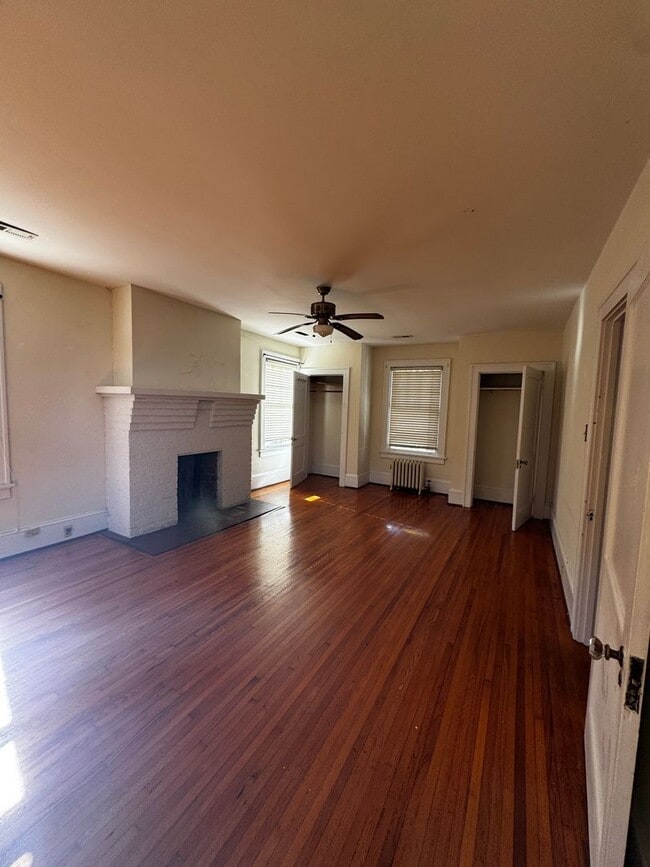 Building Photo - 3BR/2BA House in Five Points