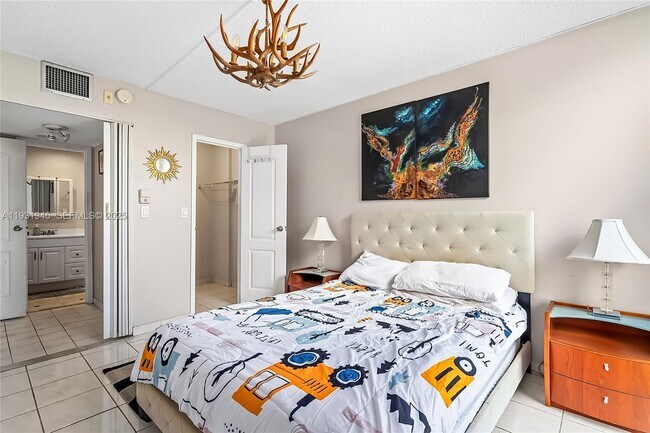 Building Photo - 210 172nd St