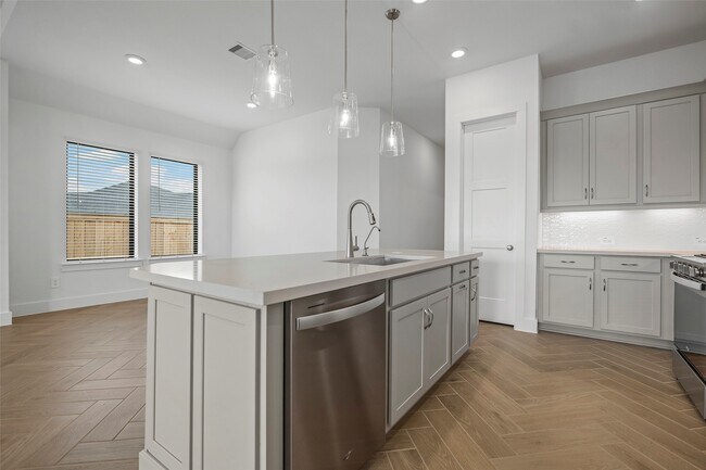 Building Photo - 21747 Zebra Swallowtail Dr