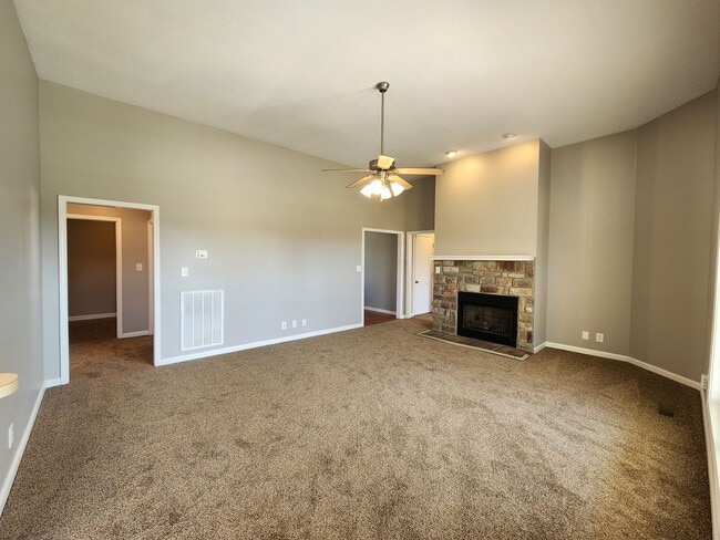 Building Photo - Your Next Home Sweet Home Awaits!