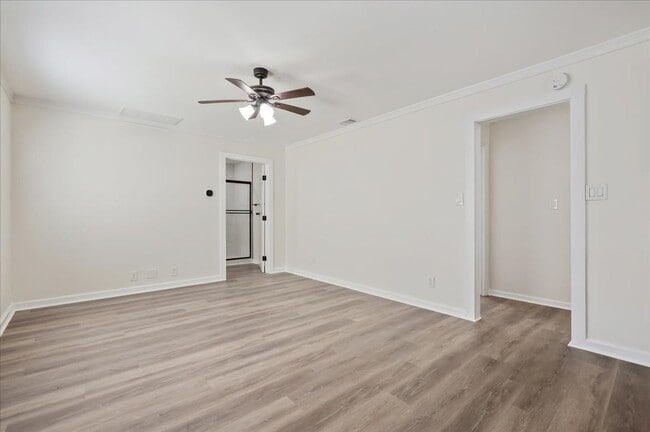 Building Photo - Spacious 2-Bedroom, 2-Bathroom Home in Savannah, GA