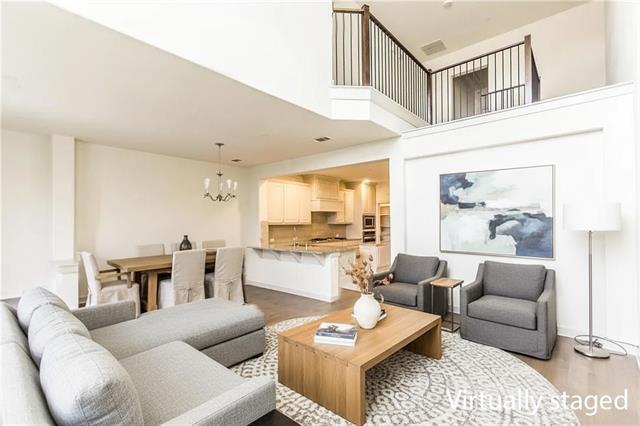 Building Photo - 420 Texas Dr