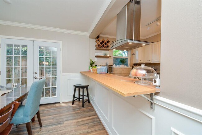 Building Photo - 2600 Nantucket Dr