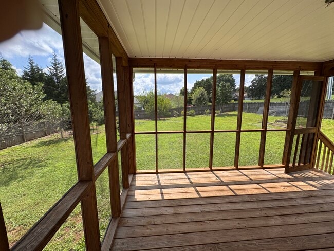 Building Photo - 5708 Sunburst Ct