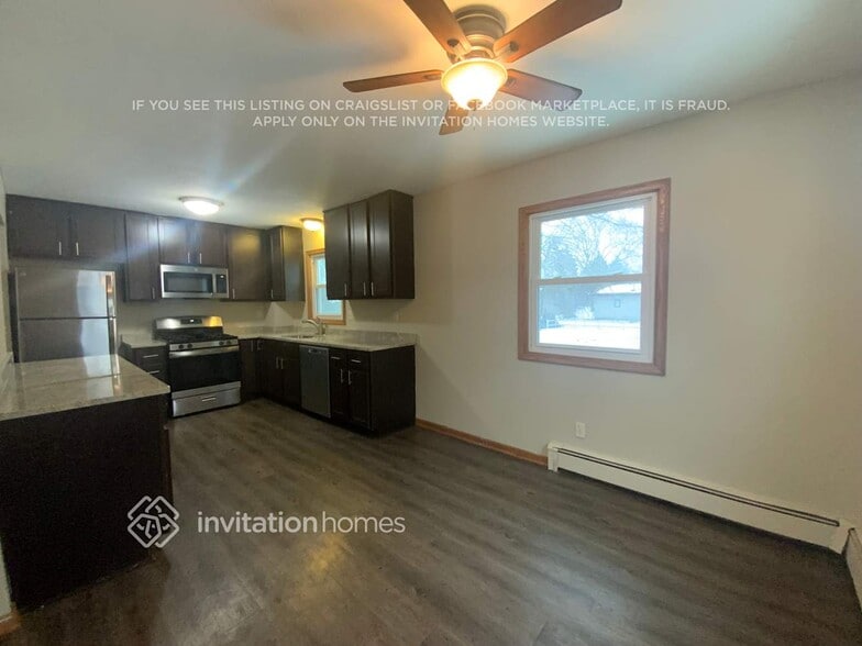 Building Photo - 16901 Whitewood Ave