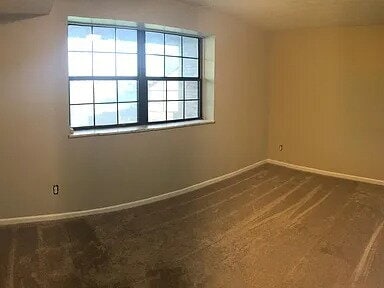 Building Photo - Duplex currently available in Westerville School District (Pointview ES, Genoa MS, Westerville Ce...