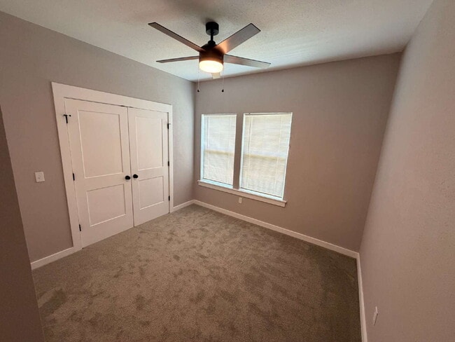 Building Photo - 23 Blair Ln