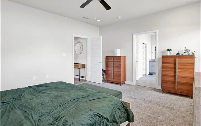 Building Photo - 24253 Alydar Lp