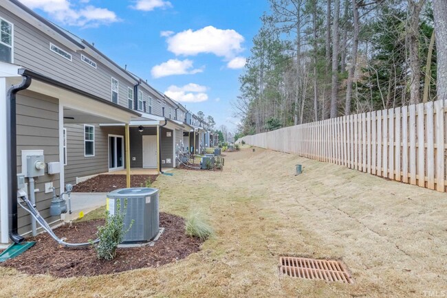 Building Photo - 300 Conrad Ln
