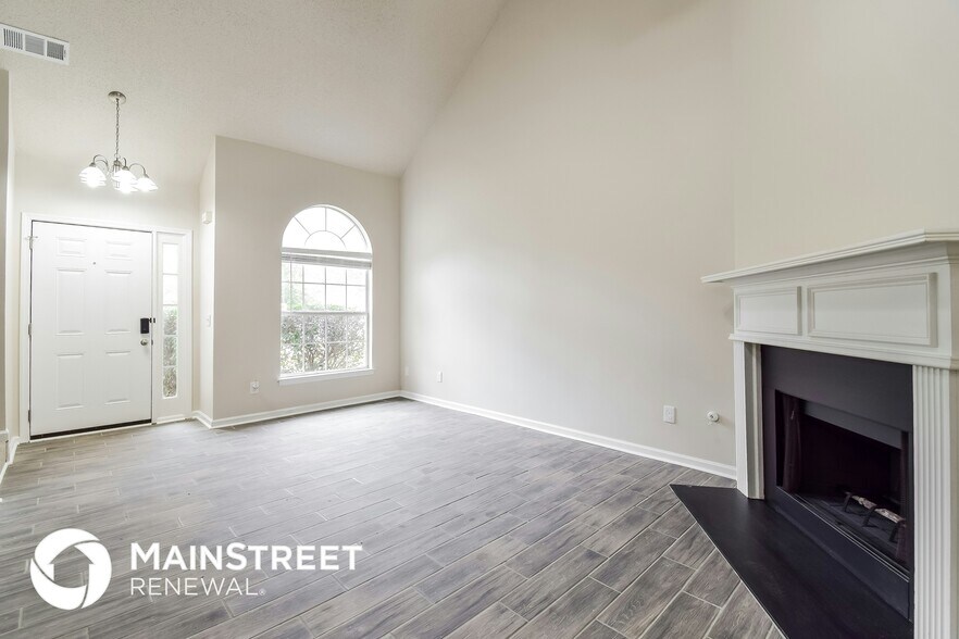 Building Photo - 4180 Clarks Tr