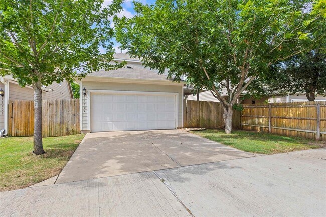 Building Photo - 11704 Prado Ranch Blvd