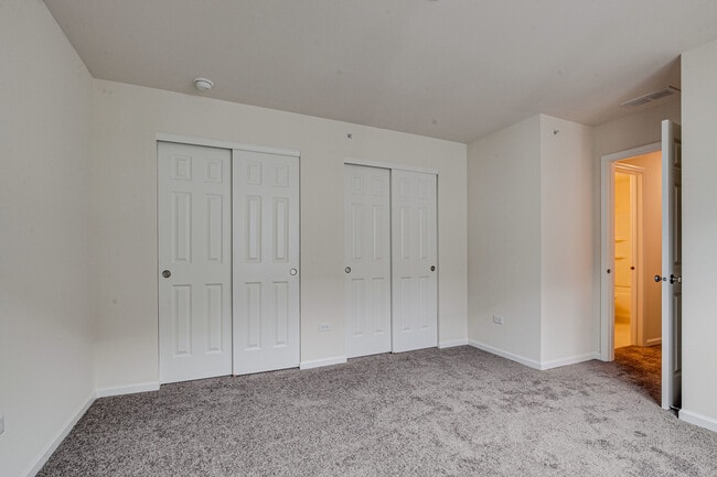 Building Photo - 264 Hoffmann Dr