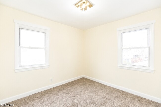 Building Photo - 78 Koyen St