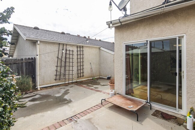 Building Photo - 12314 Willow Way