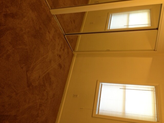 2 Bedroom w/Deck - Mira Court Apartments