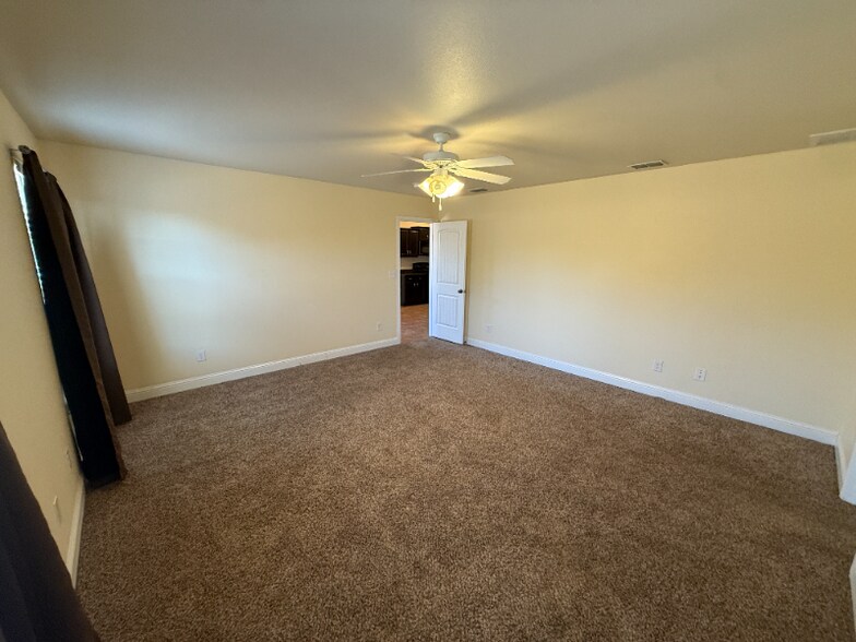 Building Photo - 9708 Quitman Ave