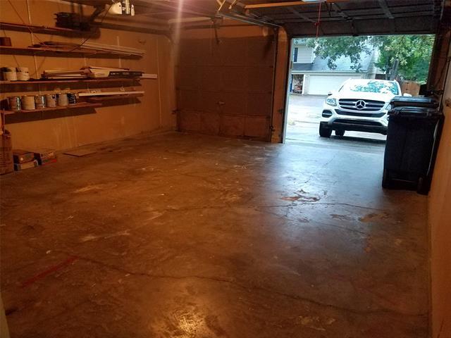Building Photo - 1702 Acorn Dr