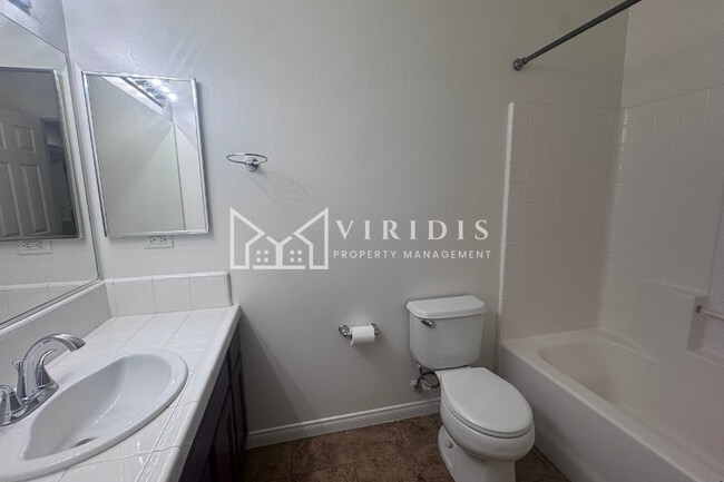 Building Photo - 5512 Cherry Creek Ln
